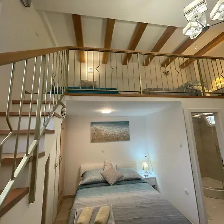 St-gallery Apartment *